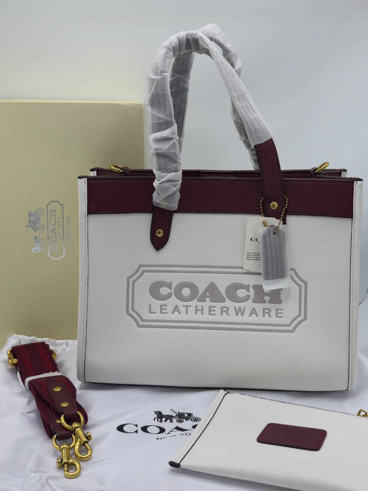 COACH FIELD TOTE - 30