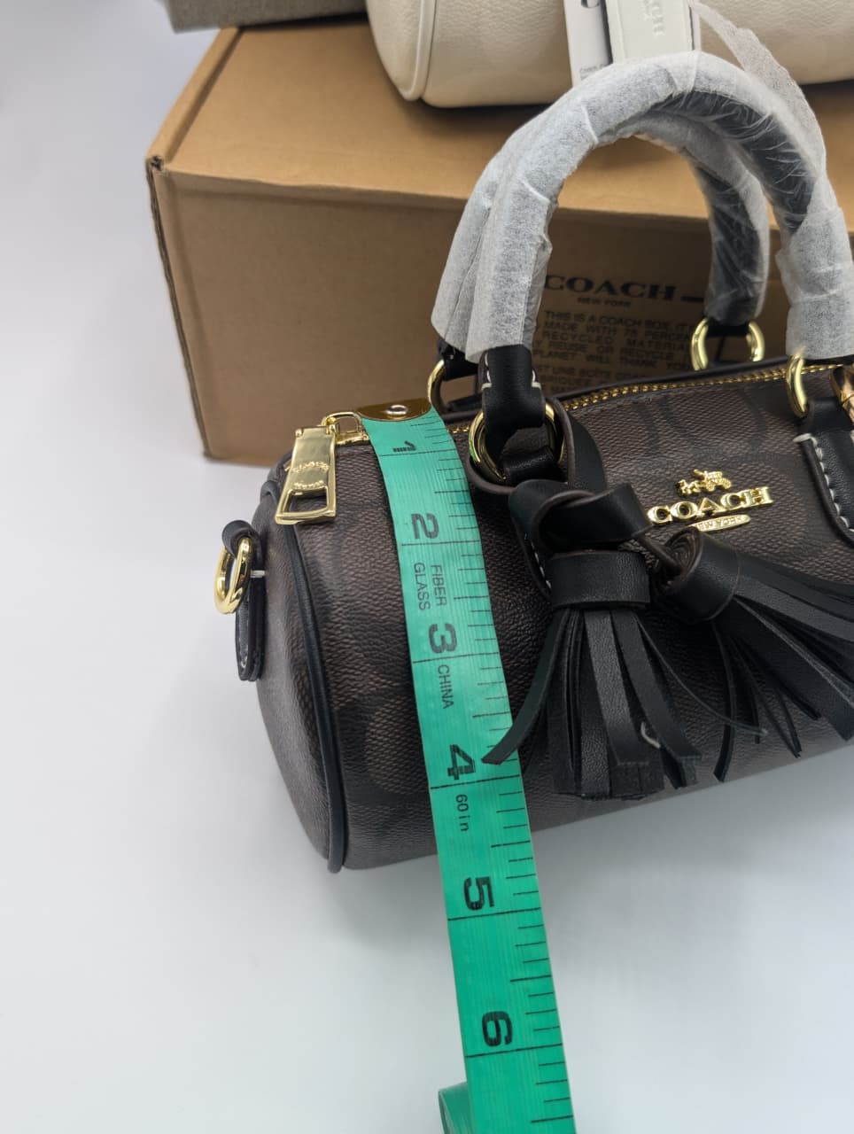 Carry confidence with every step 👜💫