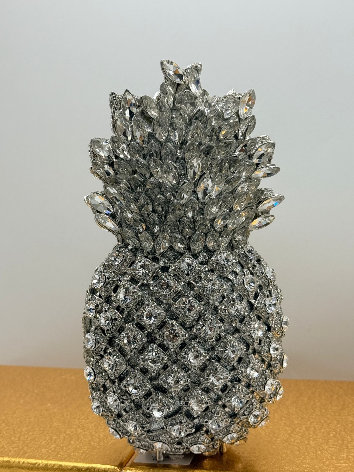 “Luxury Crystal Pineapple Collection ✨🍍”