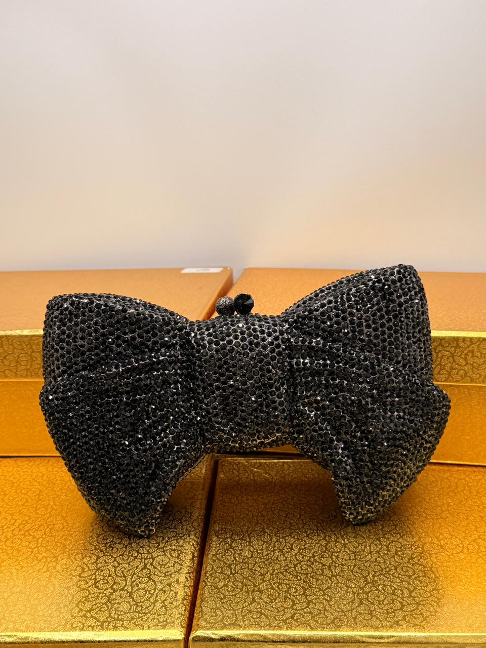 Glamour Bow Luxe