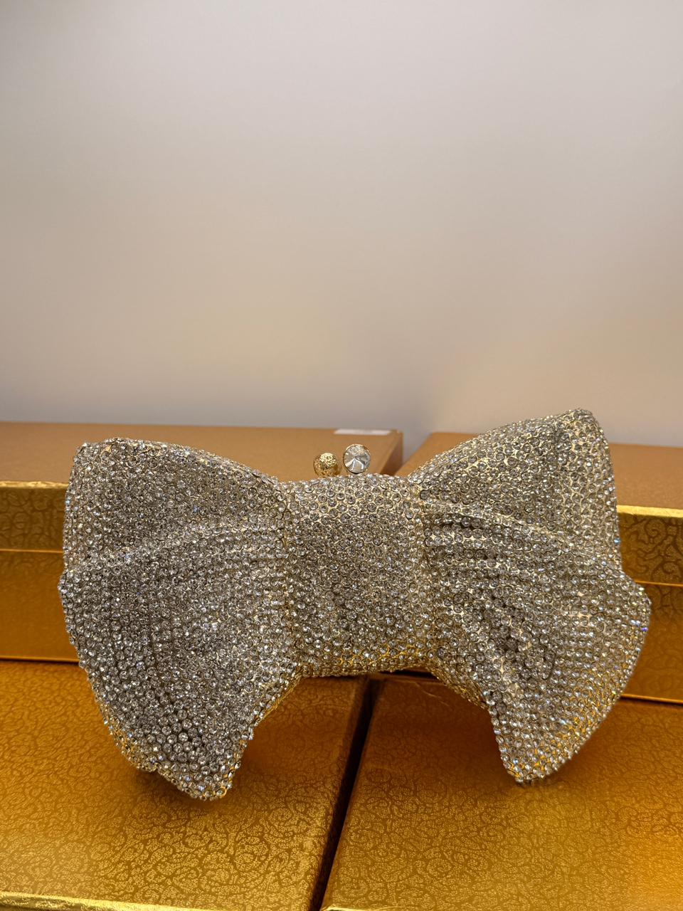 Glamour Bow Luxe